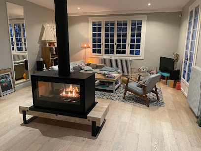 Atlantic Energies Pose