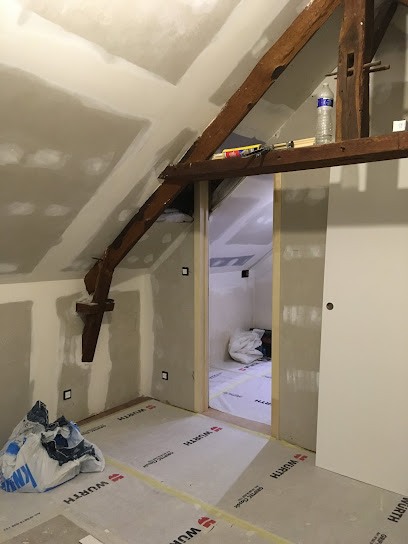 STR PLATRERIE - Platrier plaquiste à Carquefou